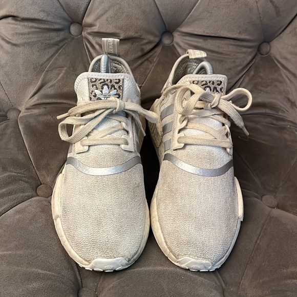 adidas nmd womens shoes - Picture 3 of 5